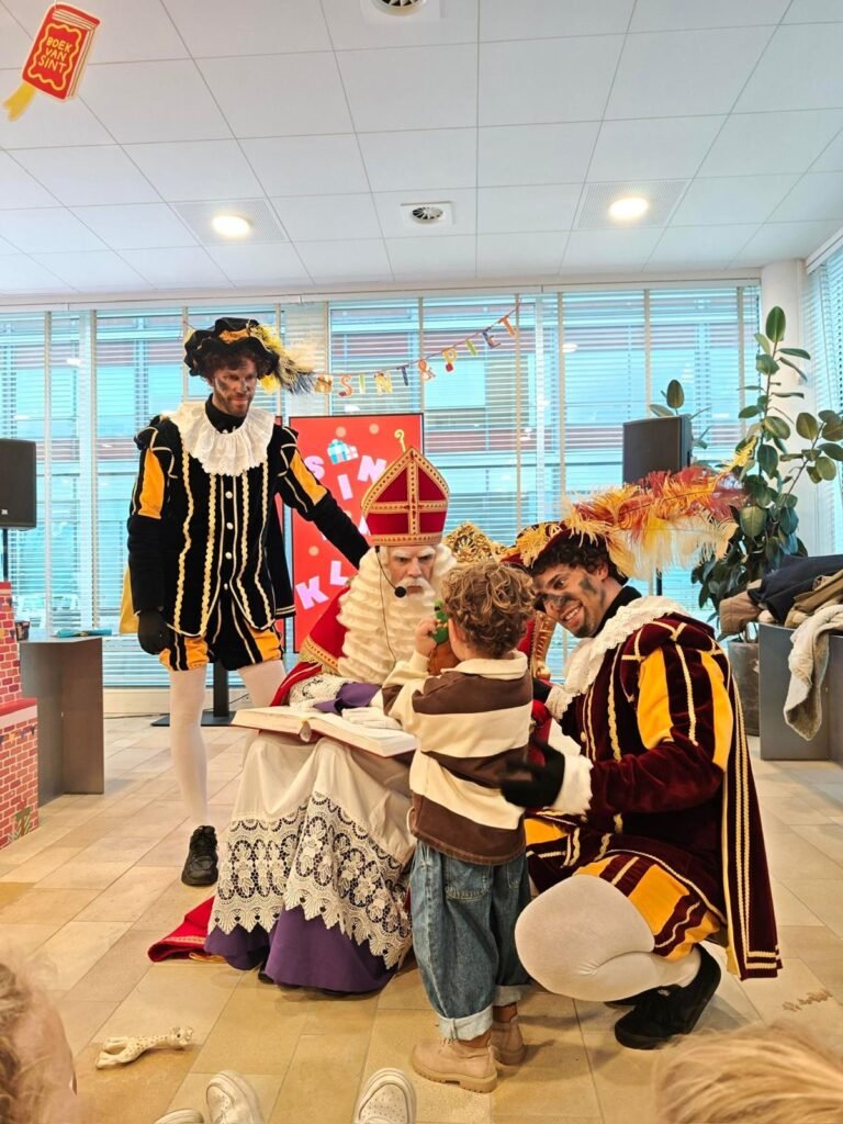 sinterklaas-bedrijfsfeest-kantoor-meet-the-sint